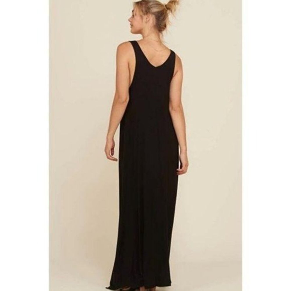 Annabelle Black Pocket Tank Maxi Dress - Picture 2 of 4